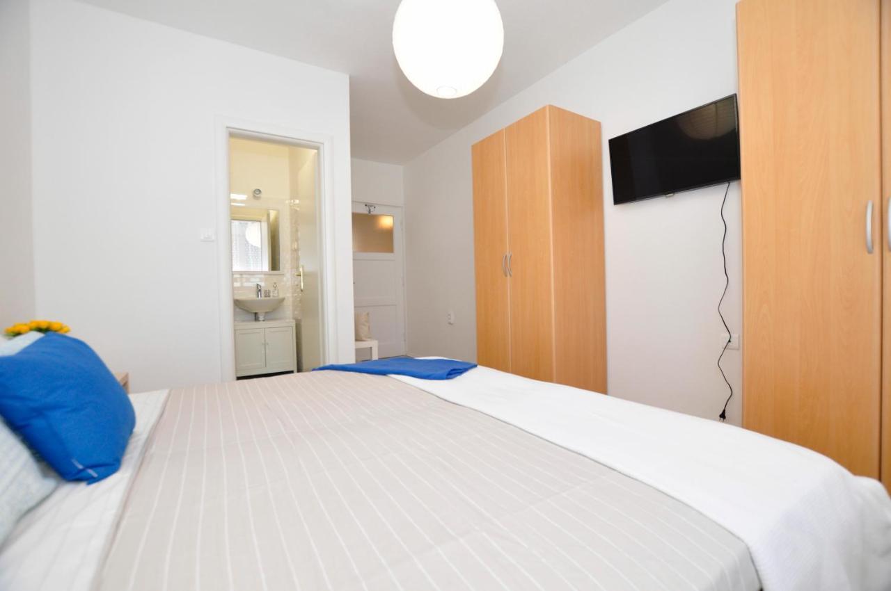 Room & Studio In The Centre 斯普利特 外观 照片